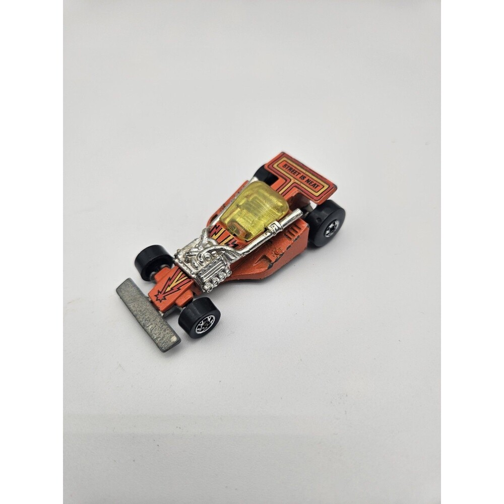 Hot Wheels Blackwall 1981 Land Lord Made In Malaysia Orange w/ Yellow Glass
